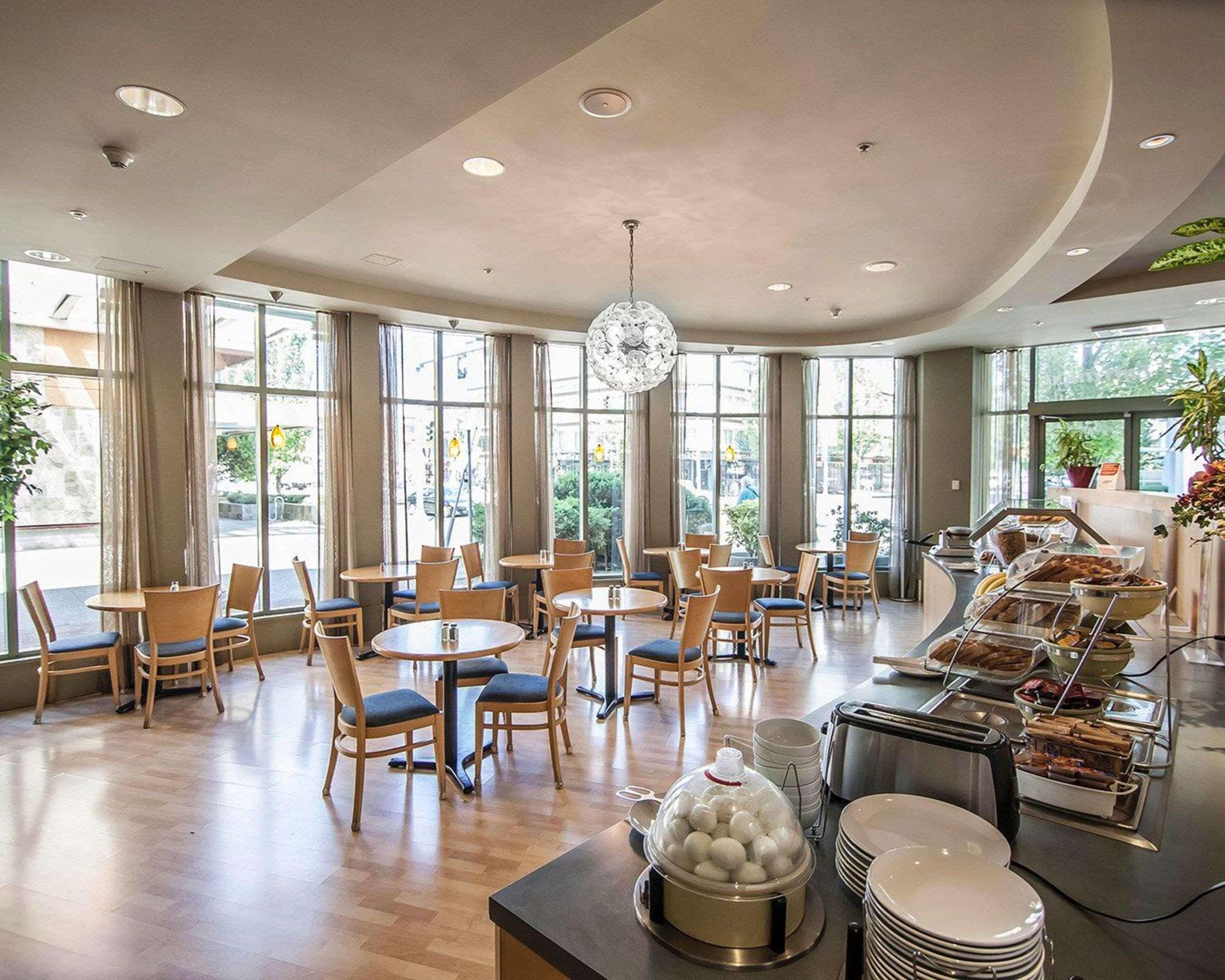 Quality Hotel Airport South Richmond Zewnętrze zdjęcie